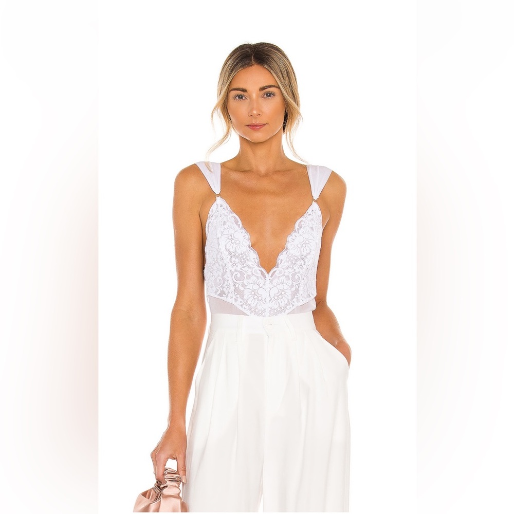 Cheap And Cheerful Bodysuit in Blanc
HAH